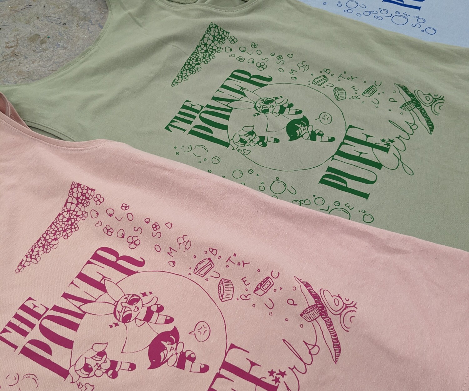 selbstgedrückte T-Shirts